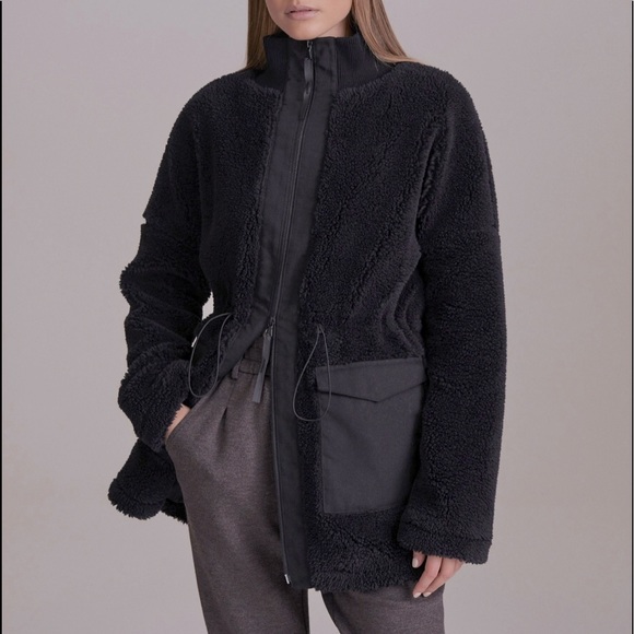 Varley Jackets & Blazers - NWOT Varley Woodgreen Jacket